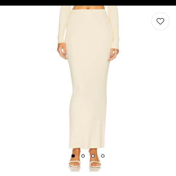 Song of Style Ariel knit maxi skirt in ivory Small (small flaw) - Picture 2 of 10